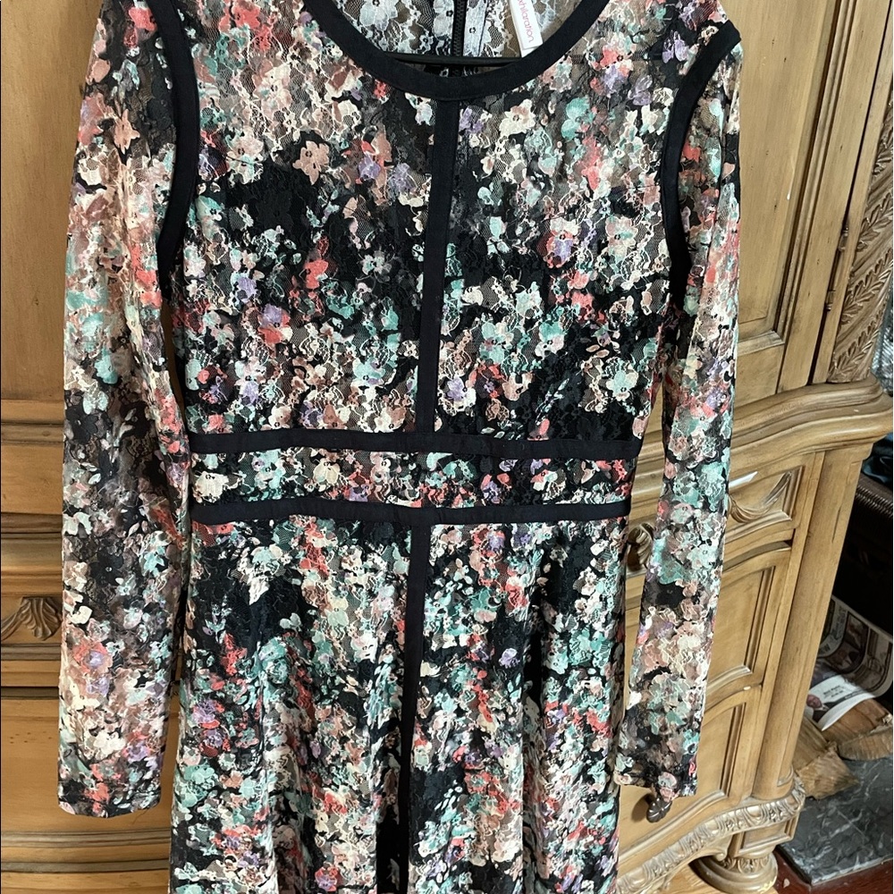 COPY - Black lace long sleeve dress